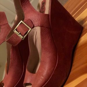 Red Kork-Ease wedges